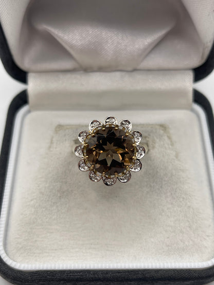 9ct gold Smokey quartz and diamond ring