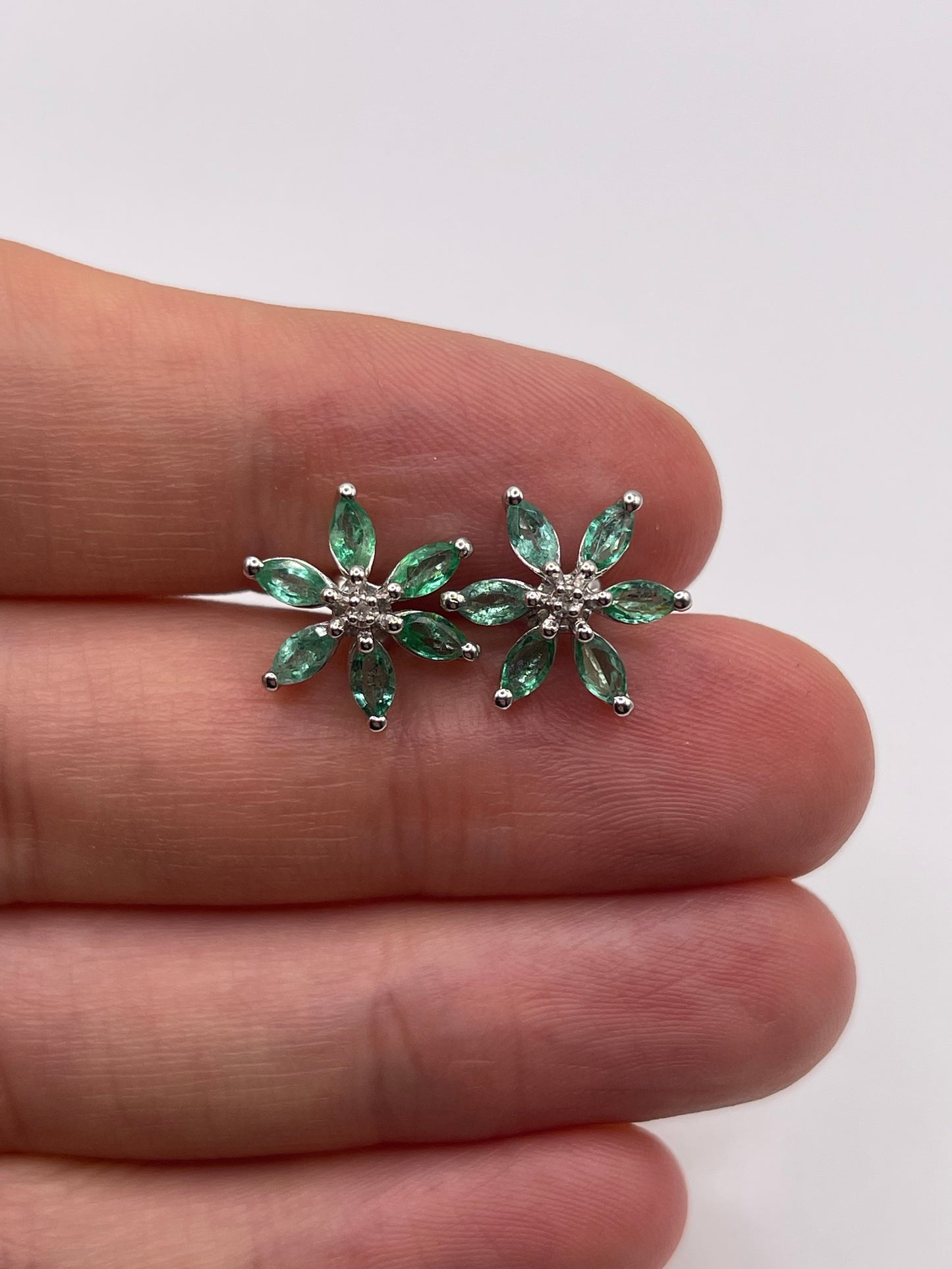 9ct white gold emerald and diamond earrings