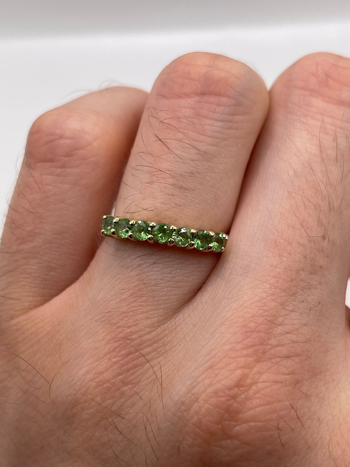 9ct gold tsavorite garnet and diamond ring