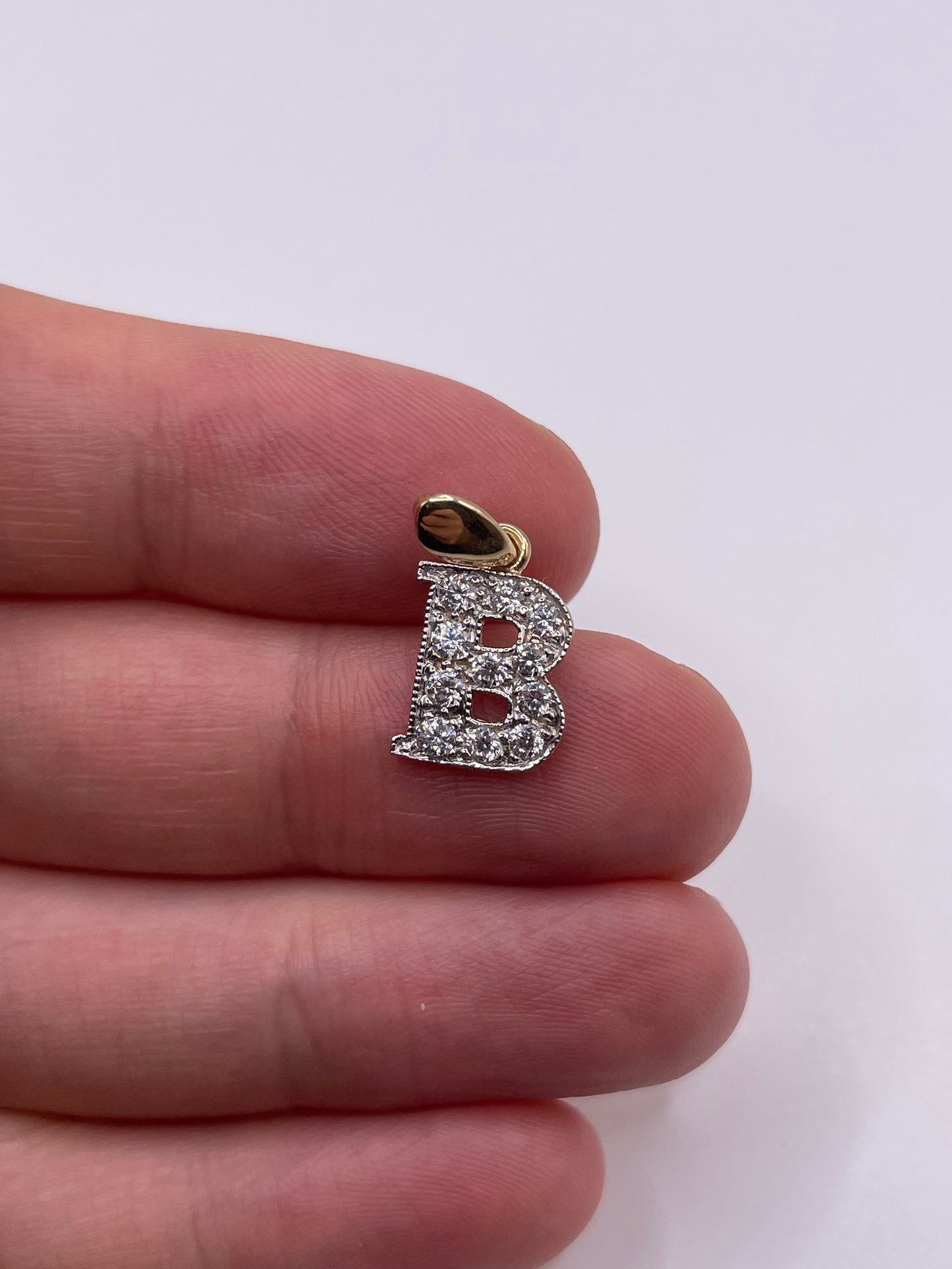 9ct gold cz initial B pendant