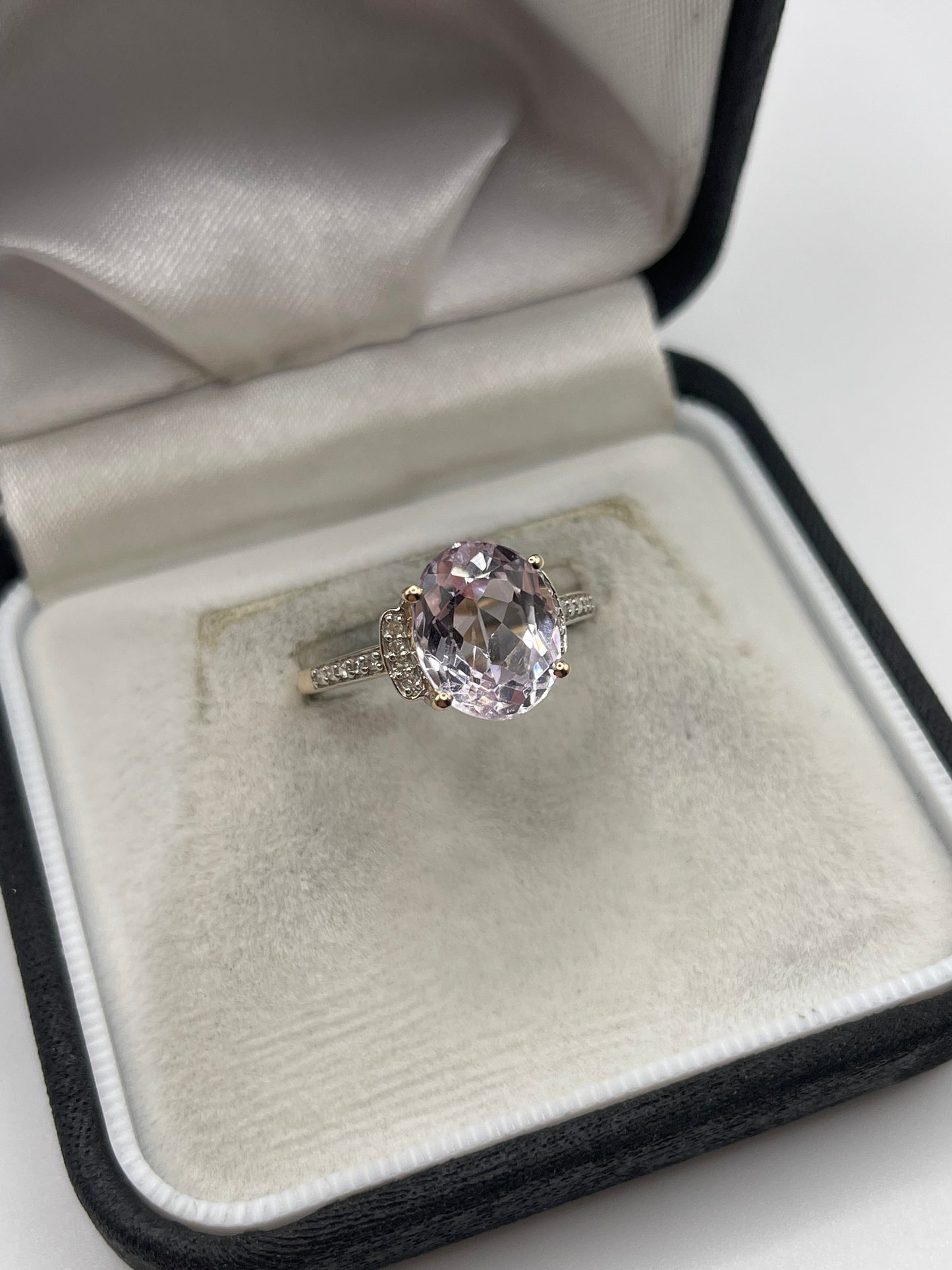 9ct gold kunzite and zircon ring