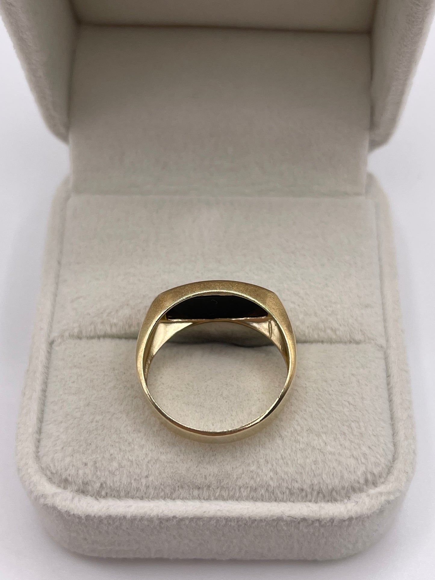 9ct gold onyx signet ring