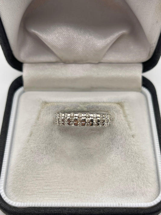 9ct white gold diamond cluster ring