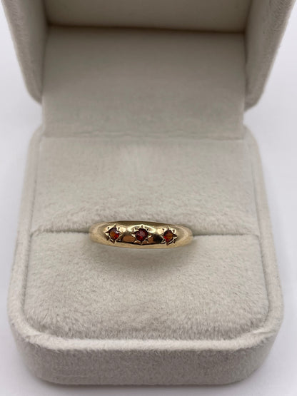 9ct gold garnet gypsy ring