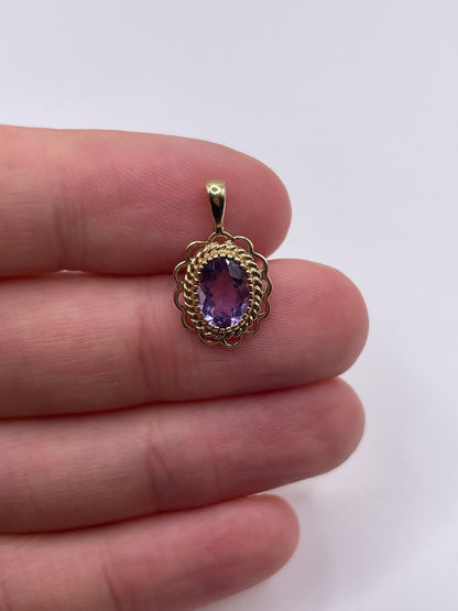 9ct gold amethyst pendant