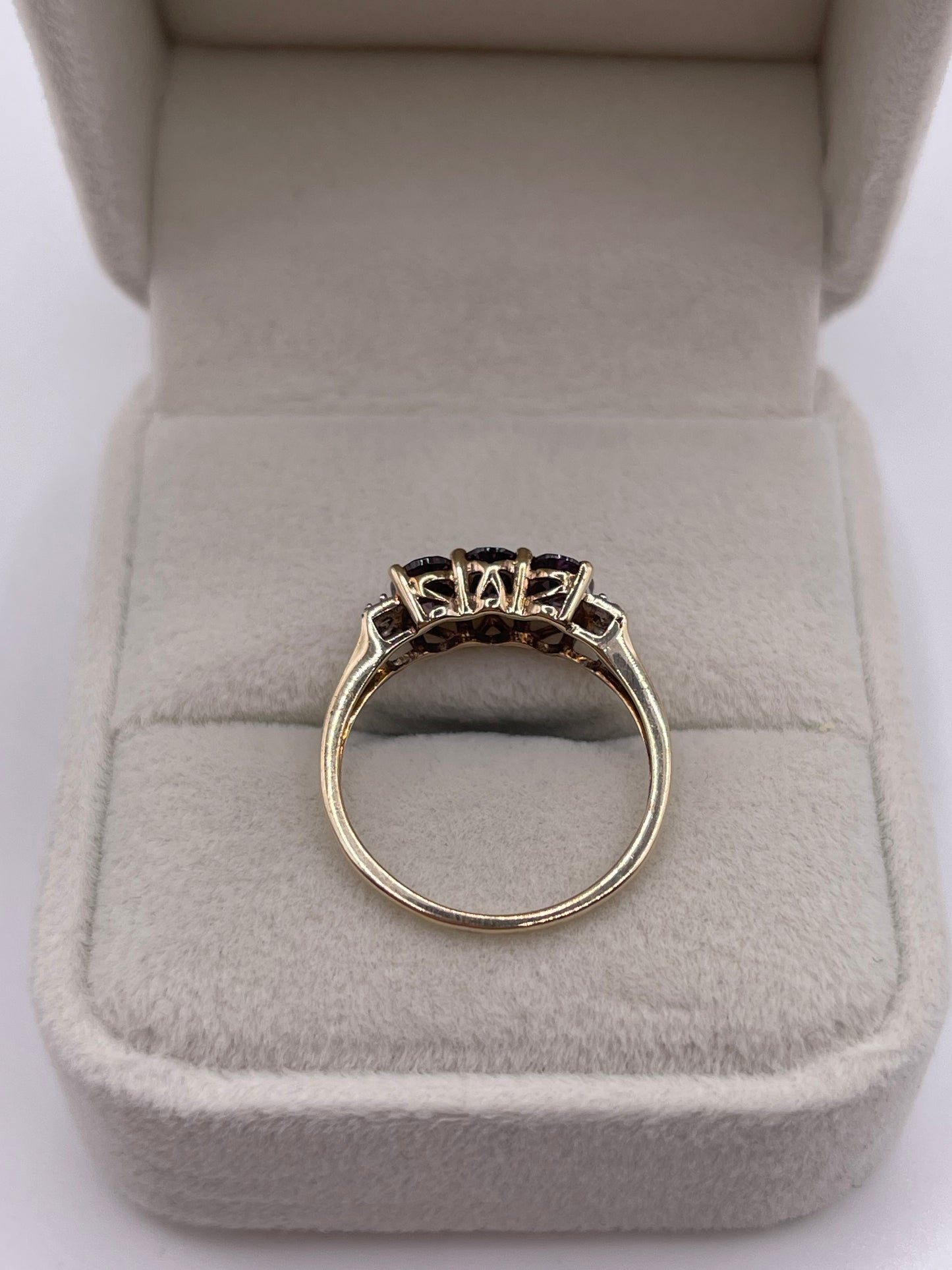 9ct gold quartz and zircon ring