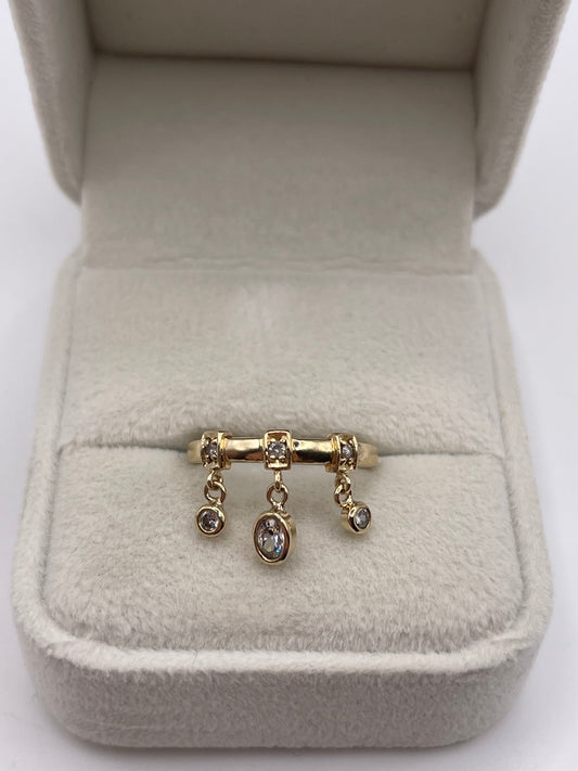 9ct gold cz charm ring
