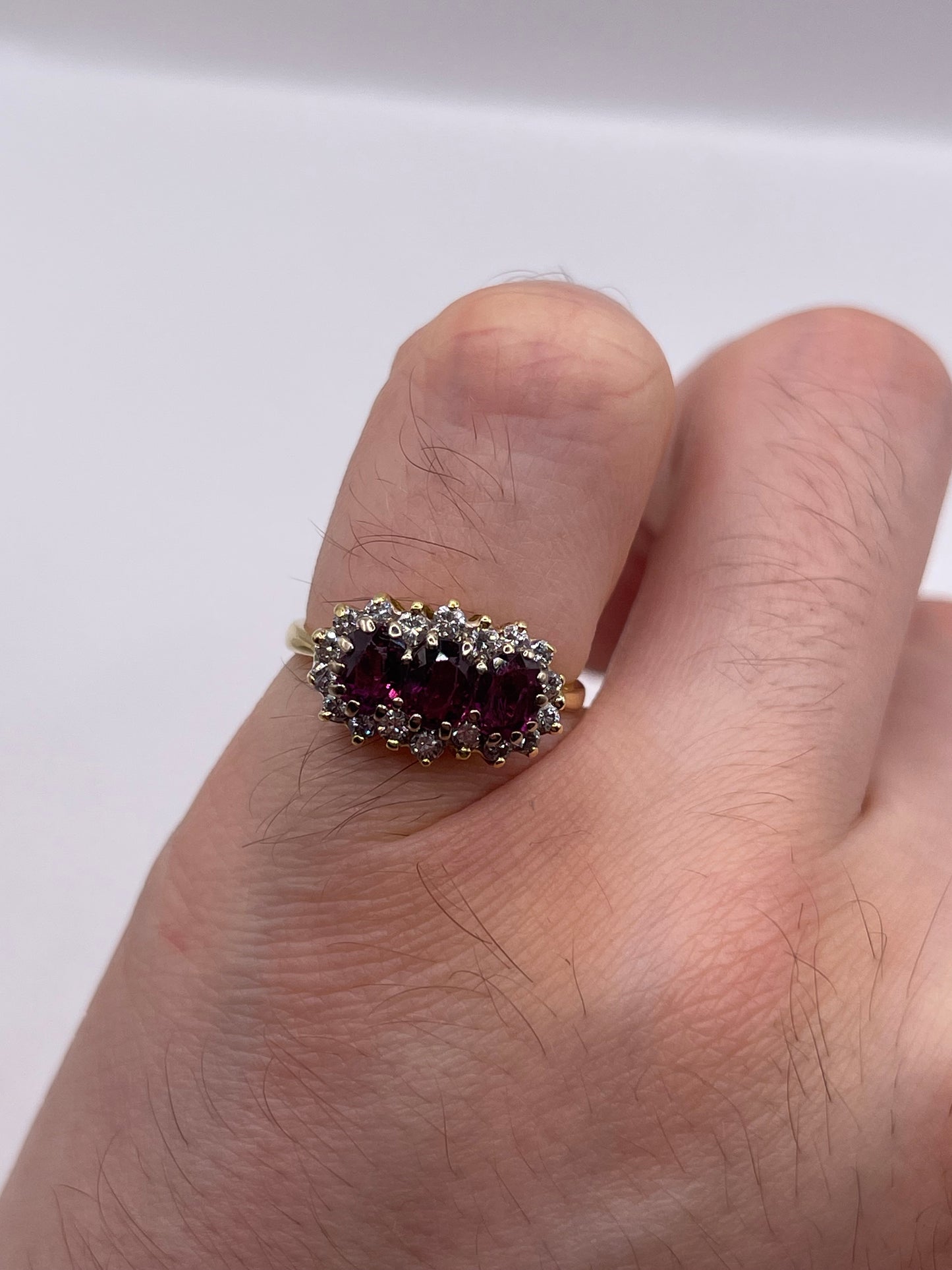 18ct gold ruby and diamond ring