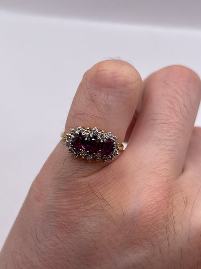 18ct gold ruby and diamond ring