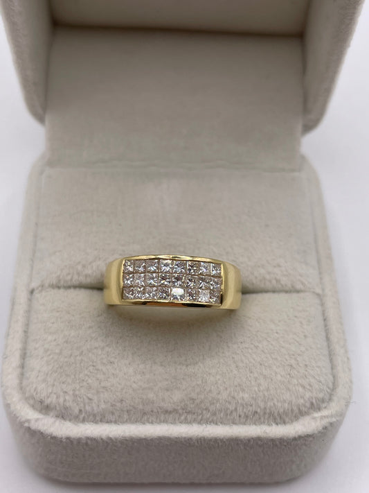 18ct gold diamond cluster ring