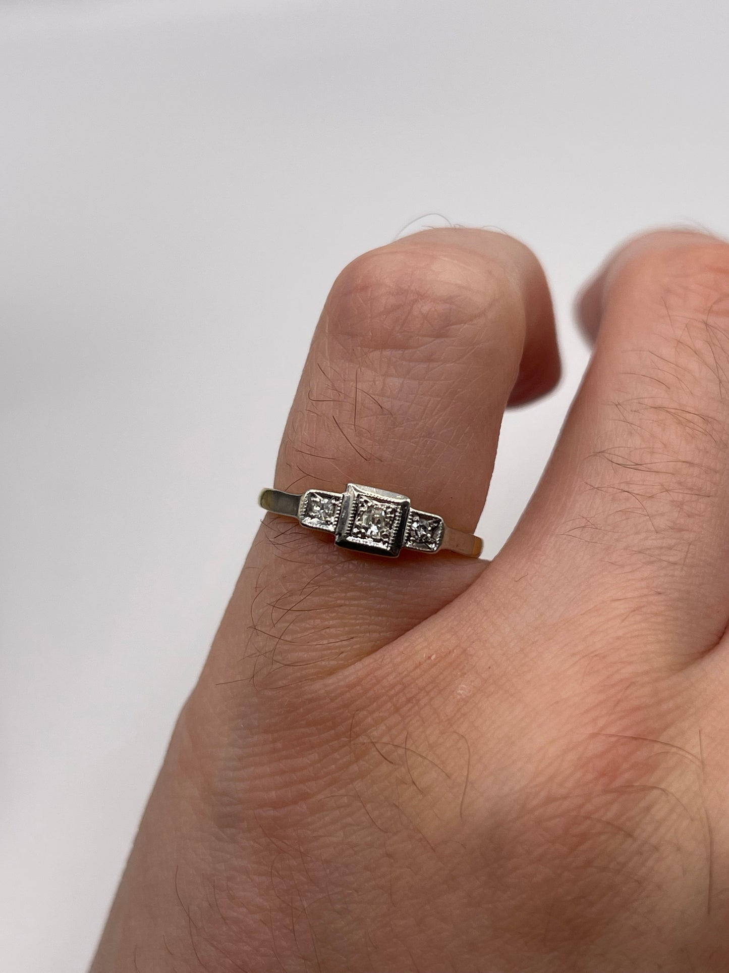 18ct gold diamond ring