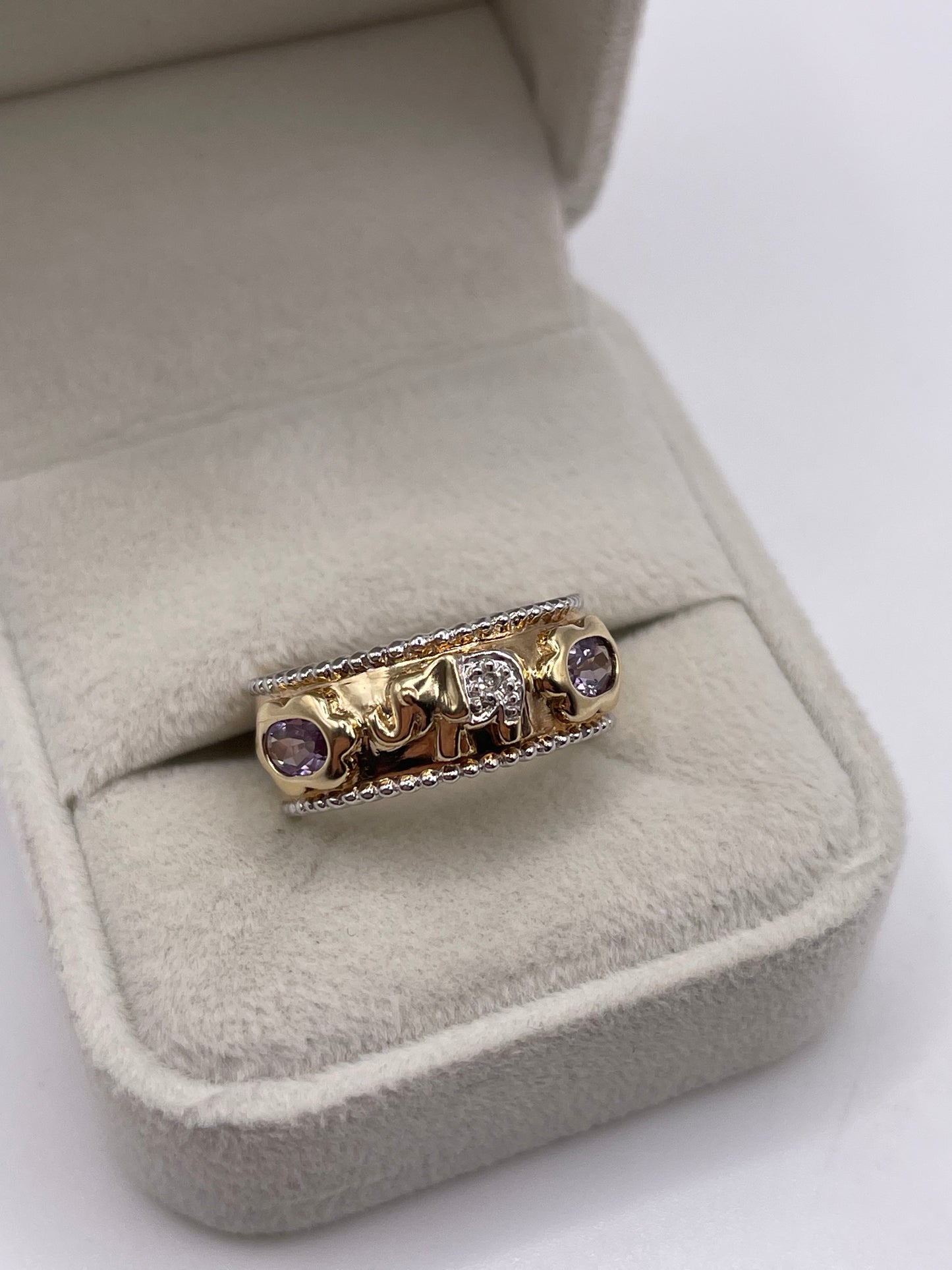 9ct gold amethyst and diamond elephant ring