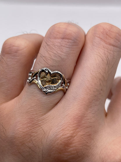 9ct gold diamond footprint ring