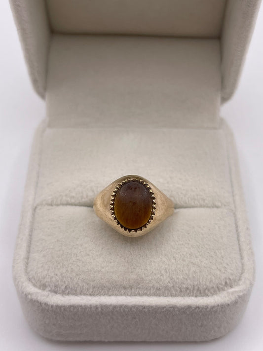 9ct gold tigers eye signet ring