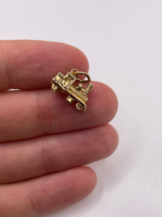 9ct gold train charm