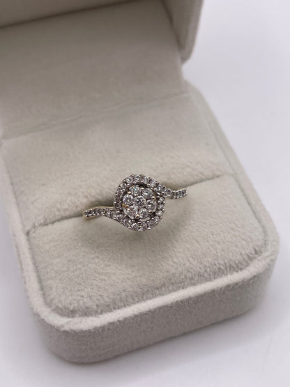 18ct gold diamond cluster ring