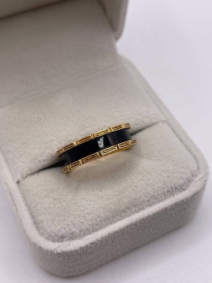 Antique 18ct gold enamel mourning ring