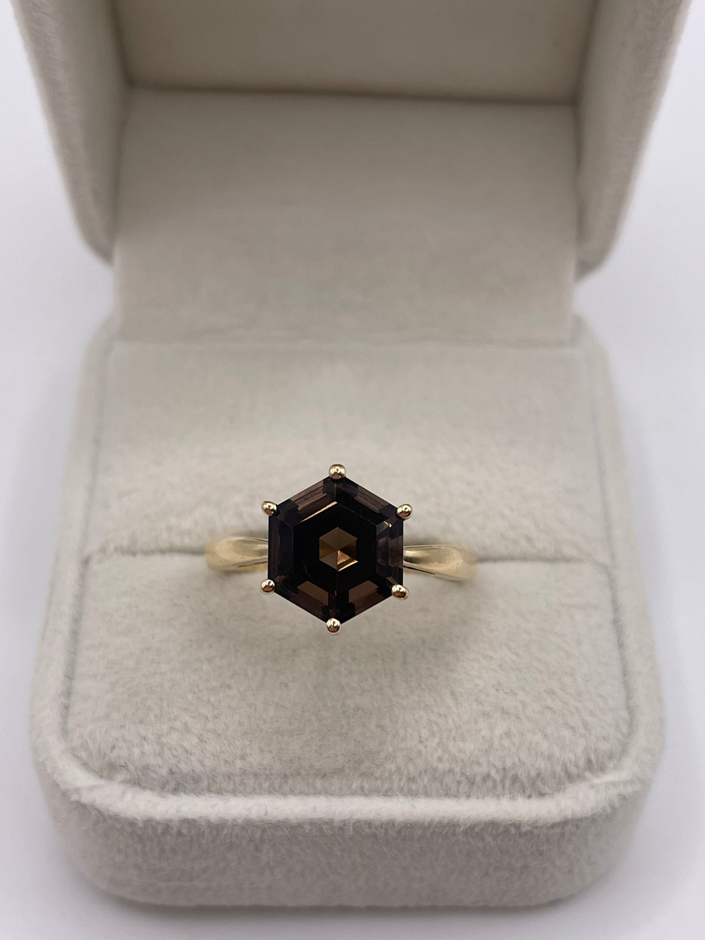 9ct gold Smokey quartz ring
