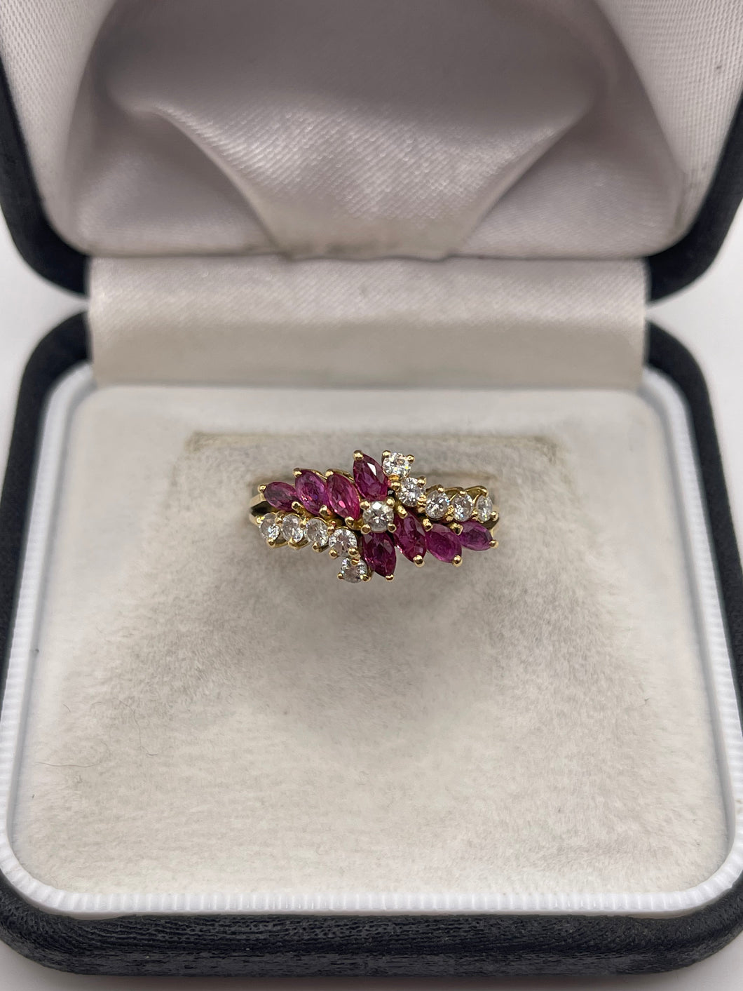 18ct gold ruby and diamond ring