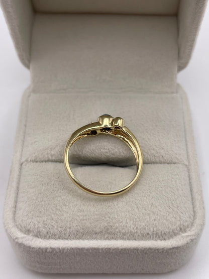 14ct gold cabochon sapphire and cz ring