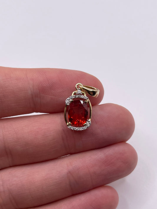 9ct gold quartz and zircon pendant