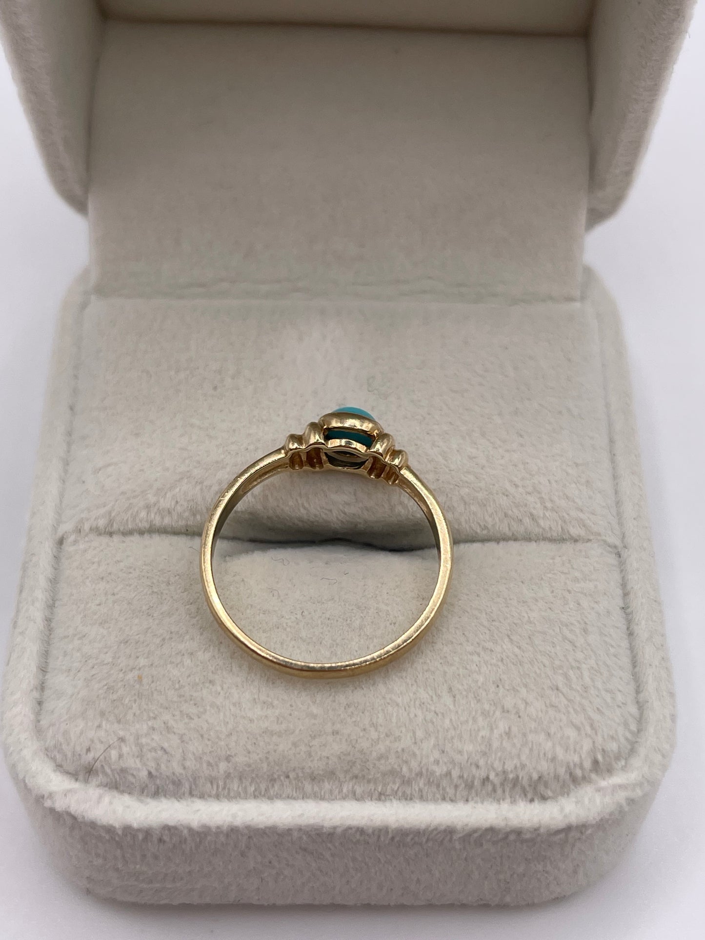 9ct gold turquoise ring