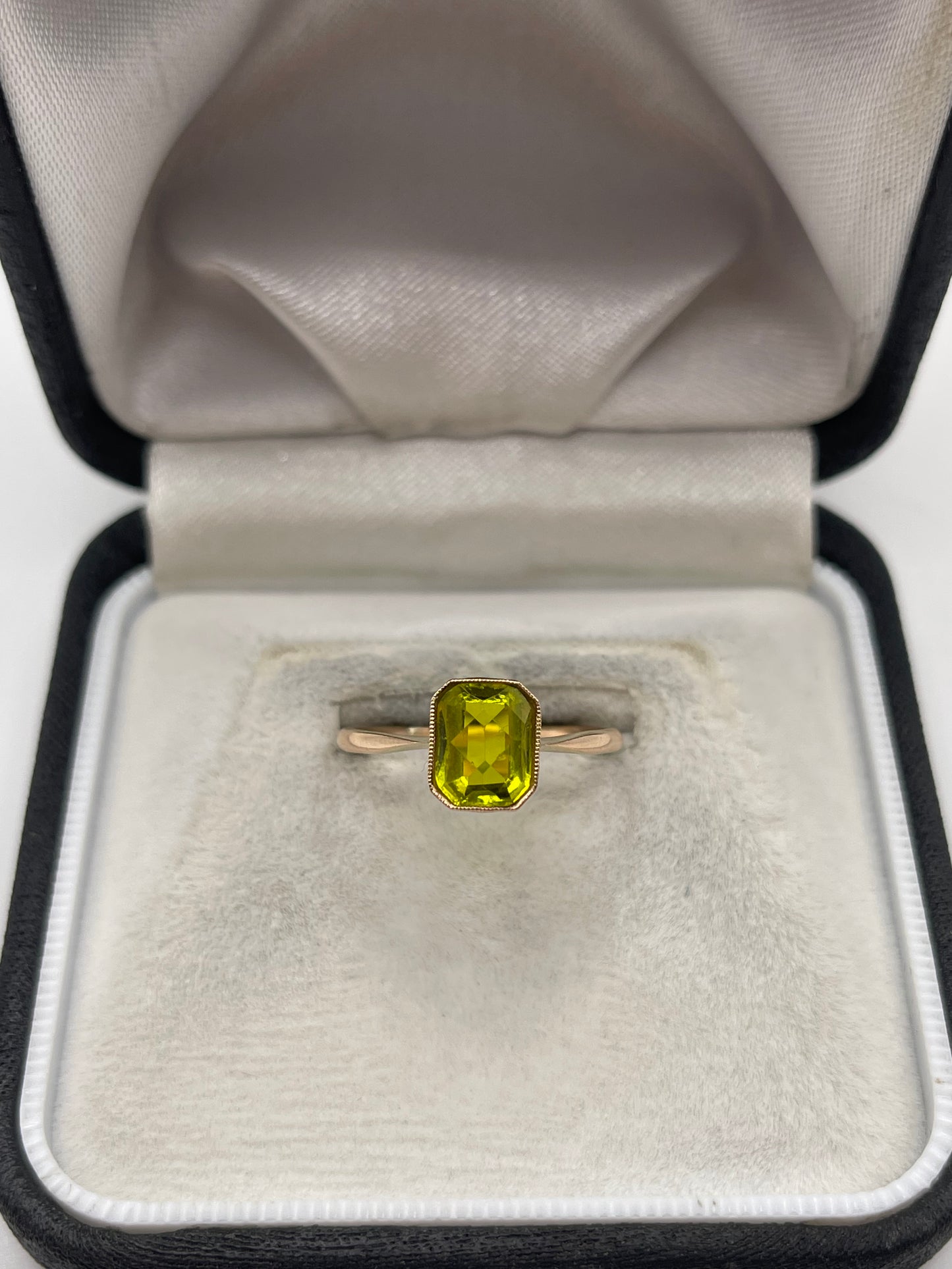 Antique 9ct rose gold paste ring