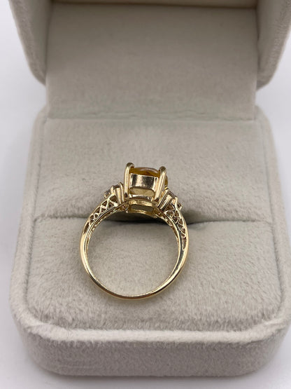 9ct gold citrine and zircon ring