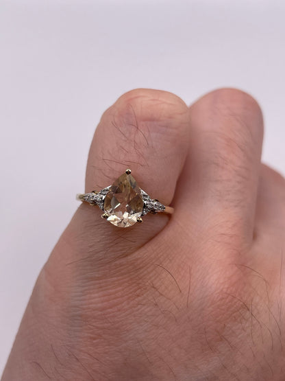 9ct gold quartz and diamond ring