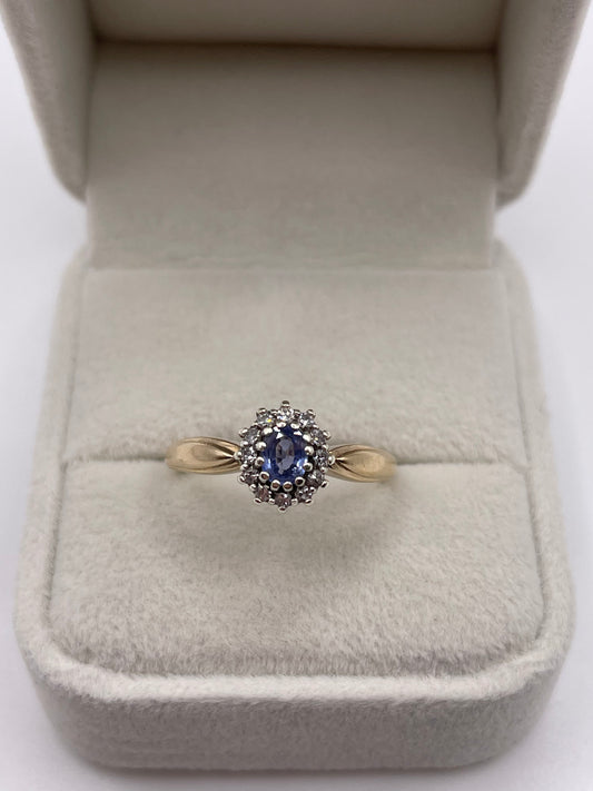 9ct gold sapphire and diamond ring