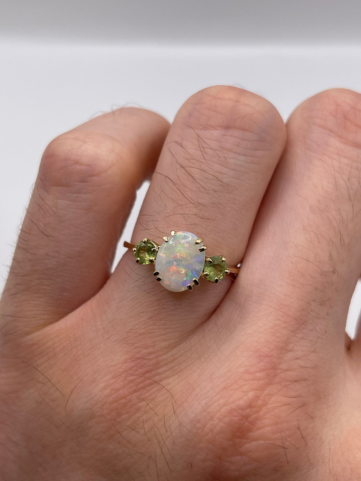9ct gold opal and peridot ring