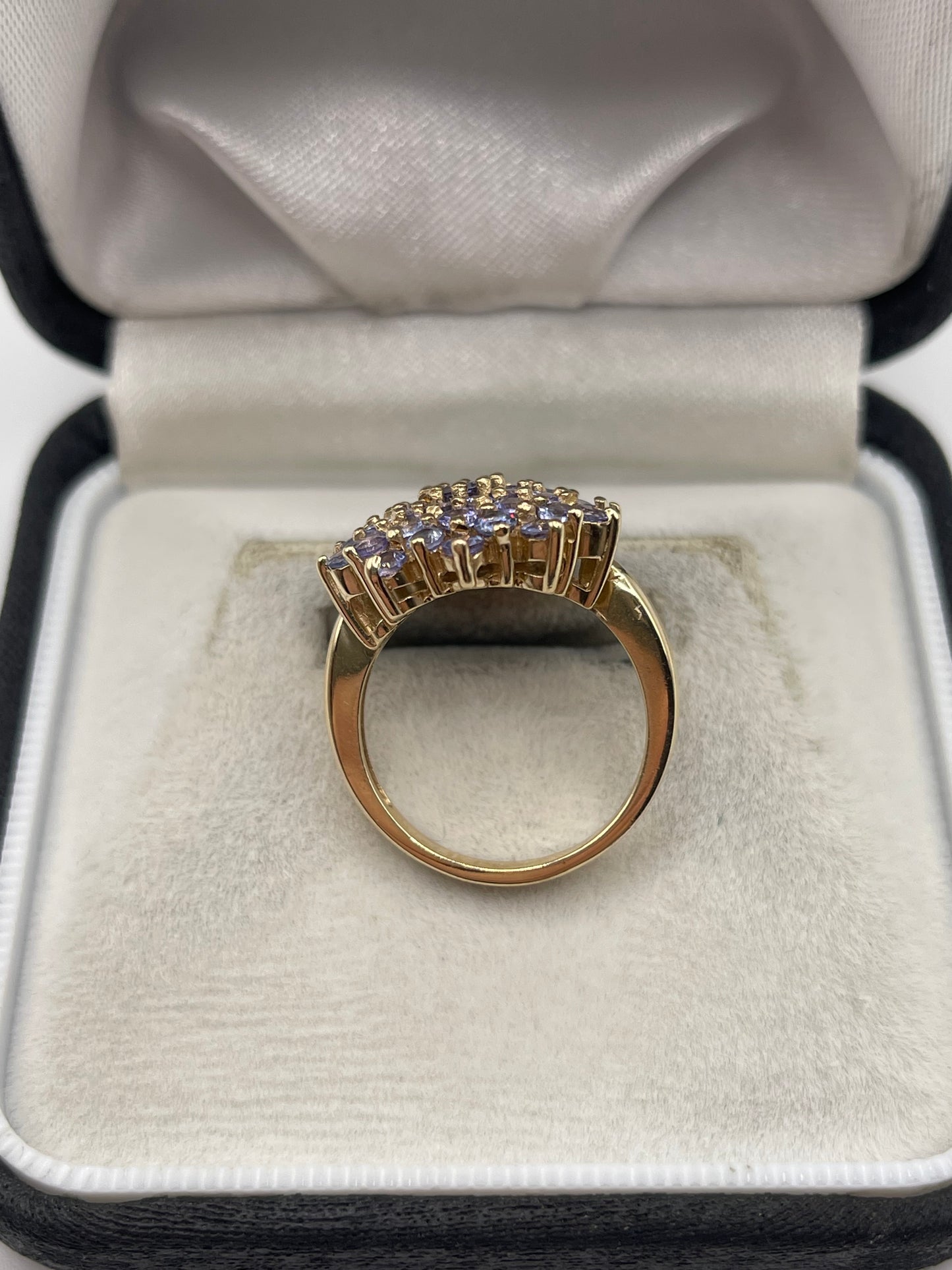 9ct gold tanzanite cluster ring
