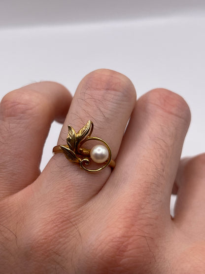 9ct gold pearl ring