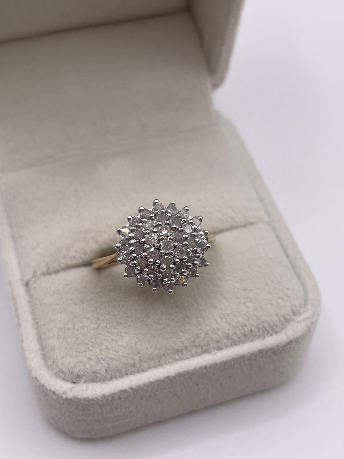 9ct gold 1ct diamond cluster ring