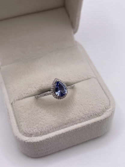 9ct white gold tanzanite and diamond ring