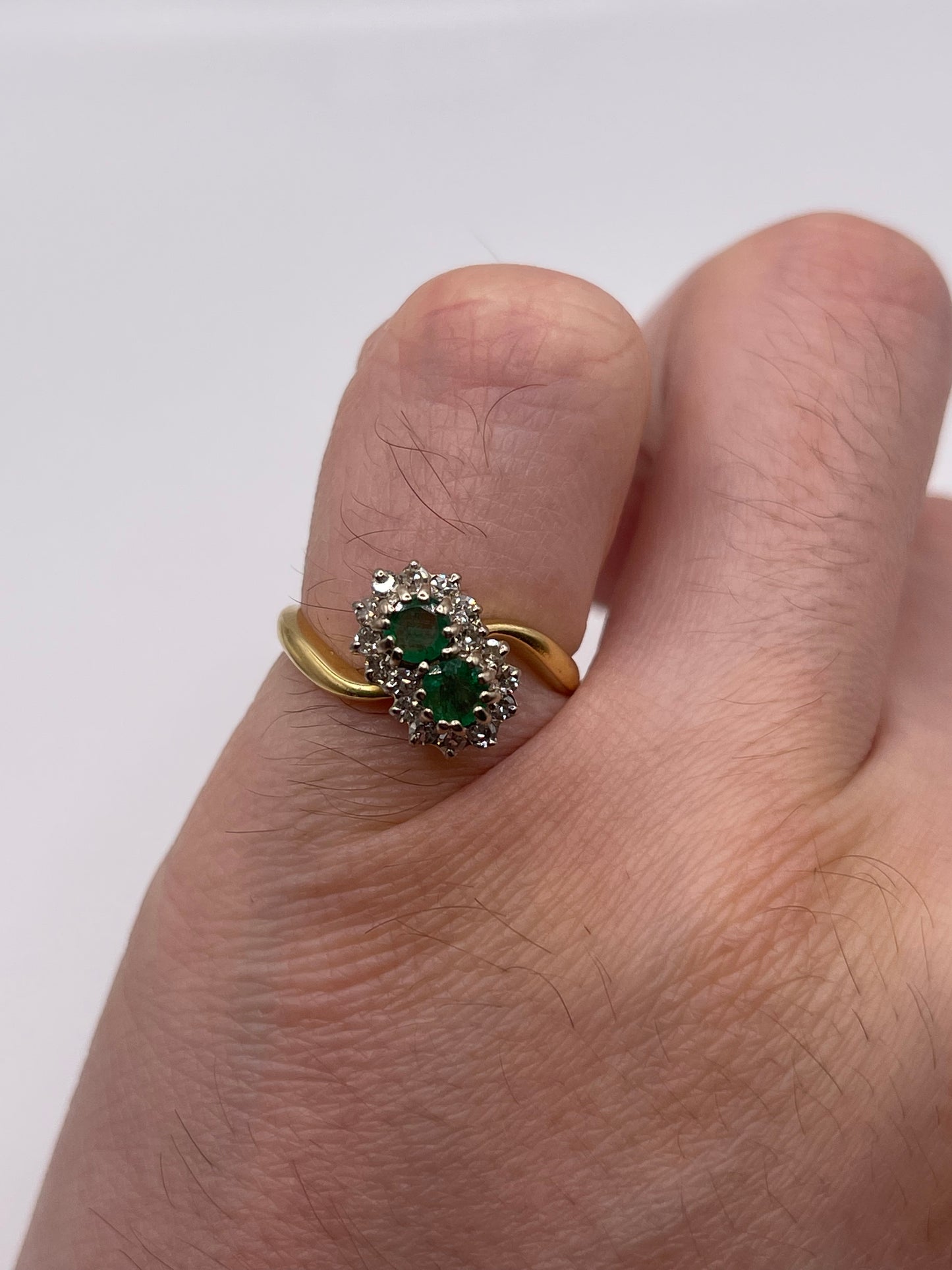 18ct gold emerald and diamond ring