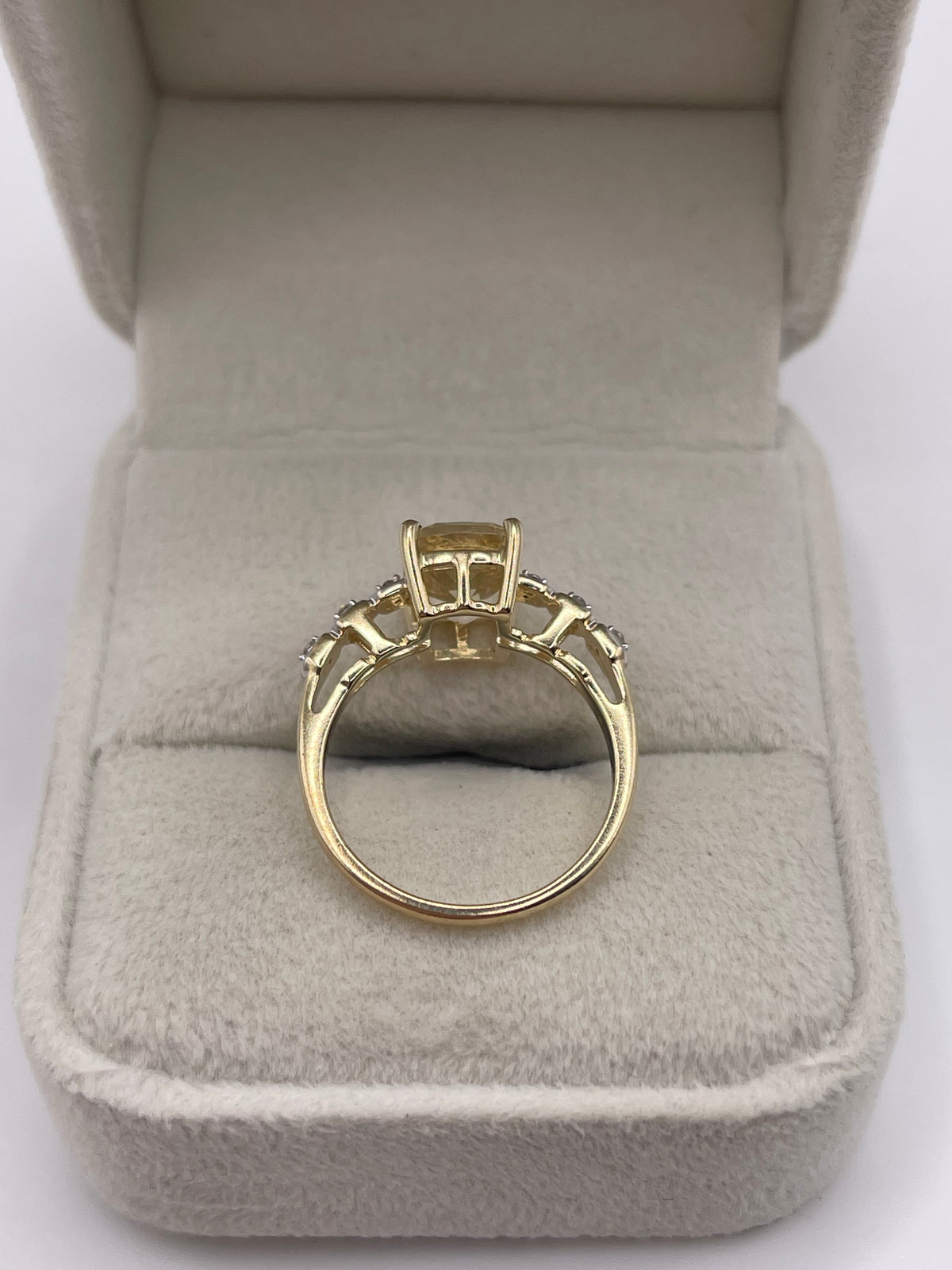 9ct gold quartz and zircon ring