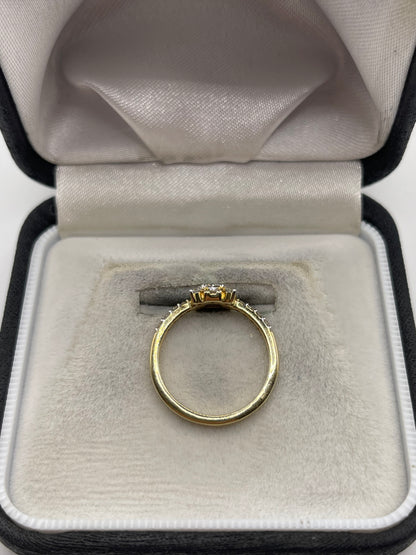 9ct gold diamond cluster ring