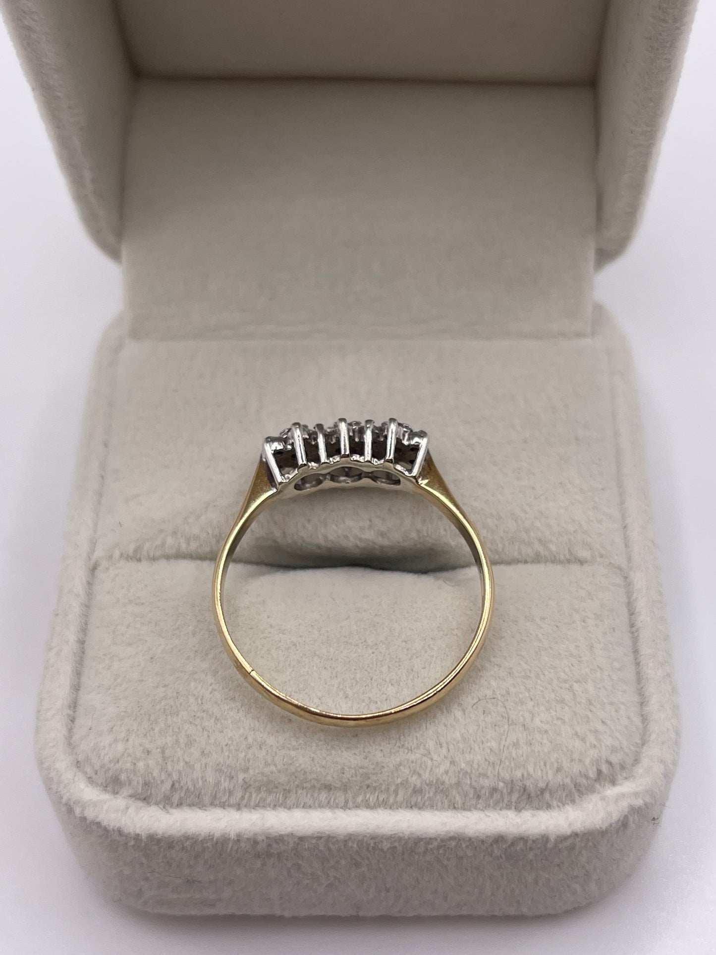 9ct gold diamond cluster ring
