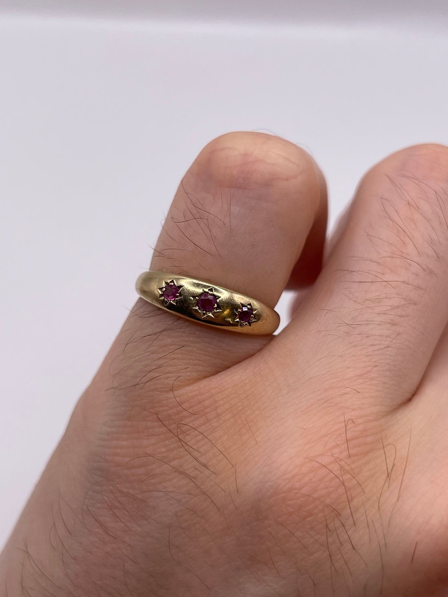 9ct gold ruby gypsy ring