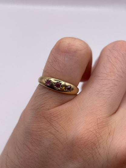 9ct gold ruby gypsy ring