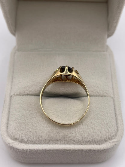 9ct gold garnet gypsy ring