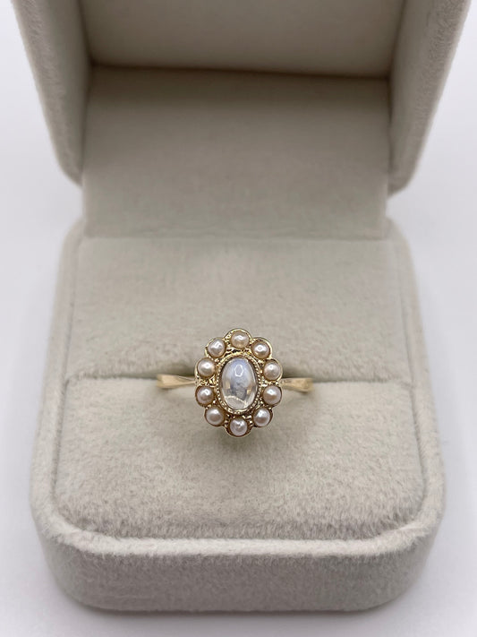 9ct gold moonstone and pearl ring