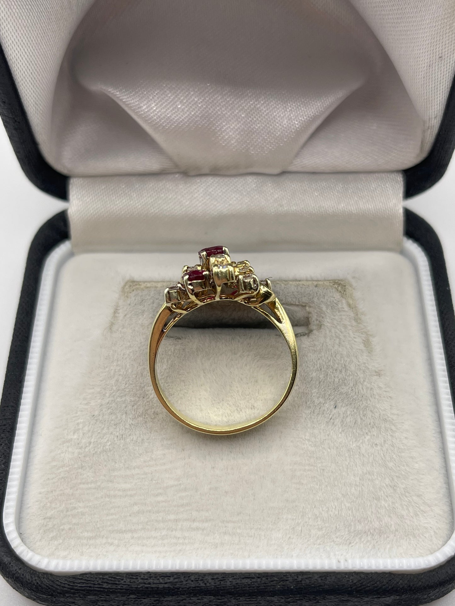 18ct gold ruby and diamond ring