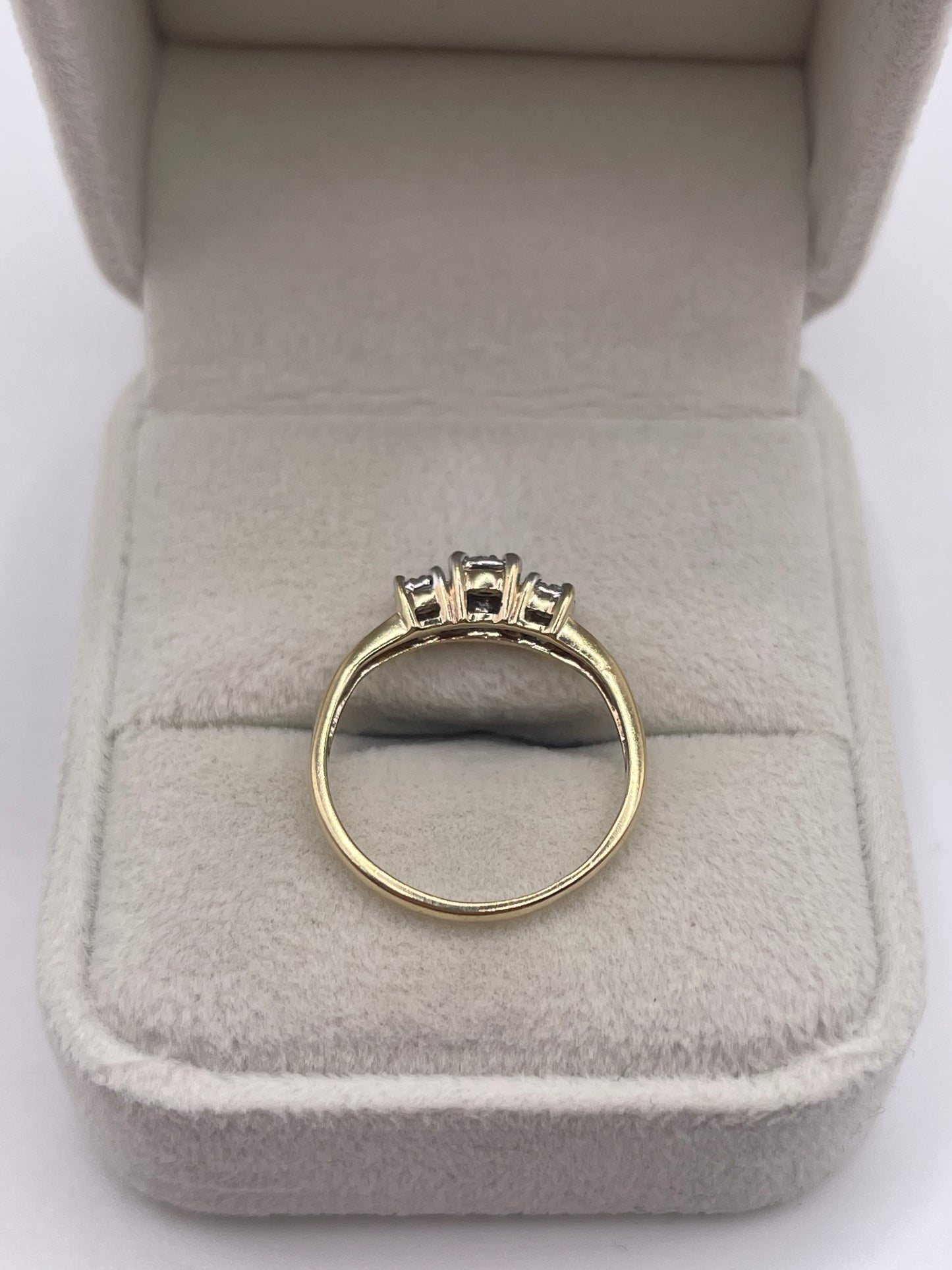 9ct gold diamond cluster ring