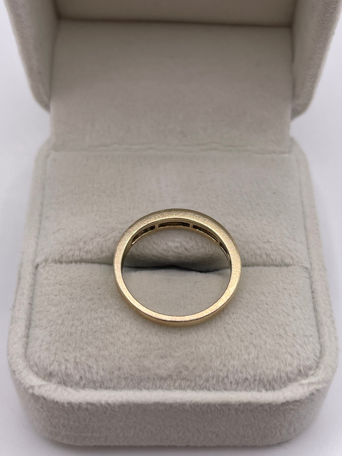 9ct gold 33 point diamond ring
