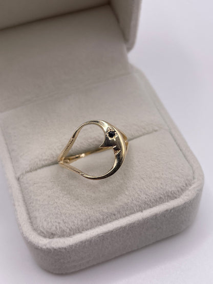 9ct gold sapphire moon ring