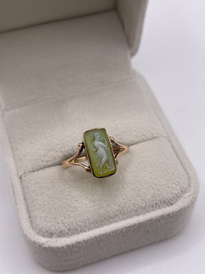 Antique 9ct rose gold cameo ring