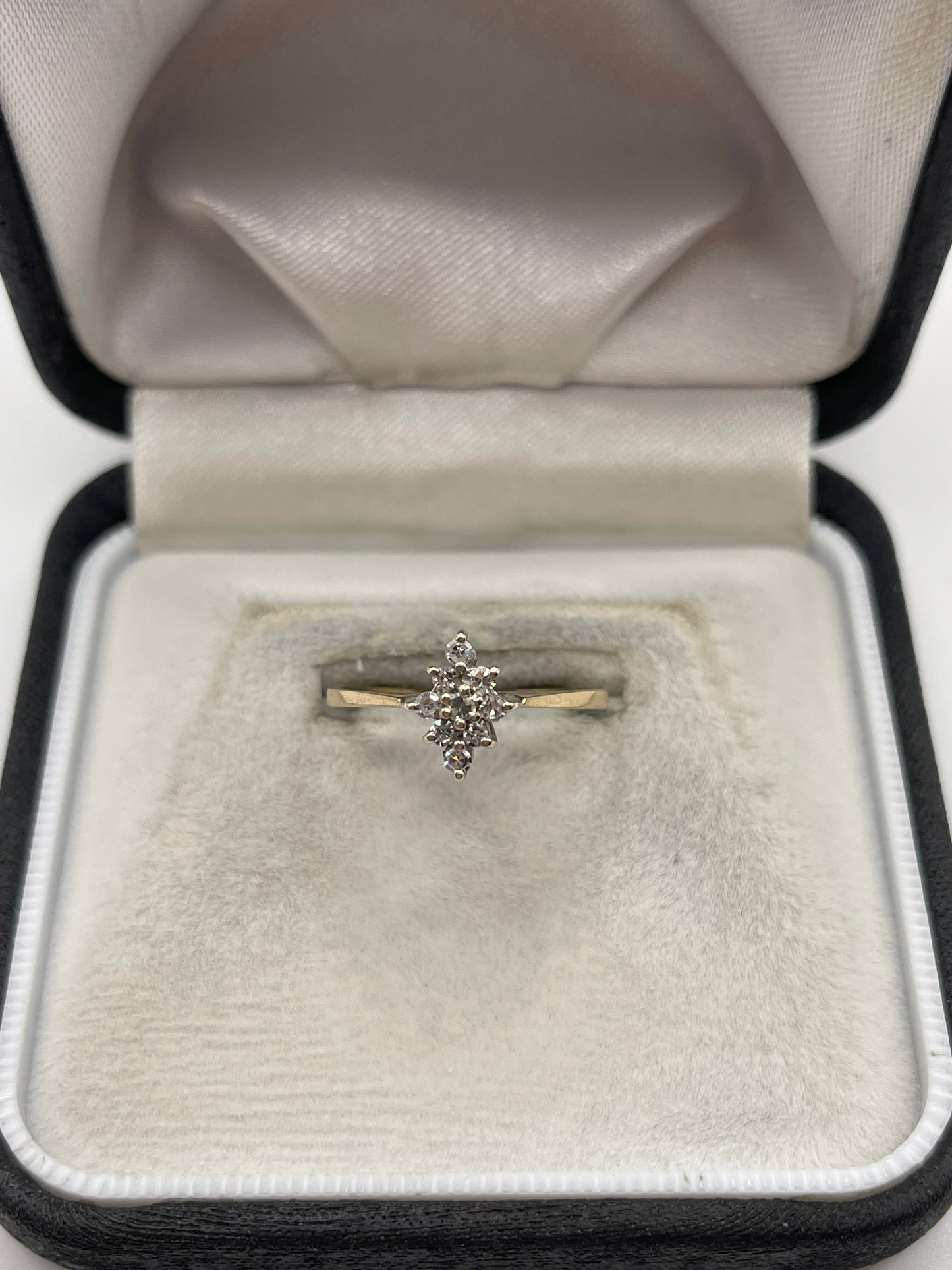 9ct gold diamond cluster ring