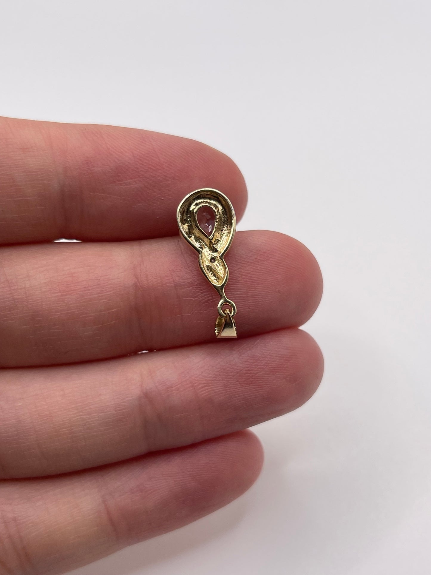 9ct gold topaz and diamond pendant